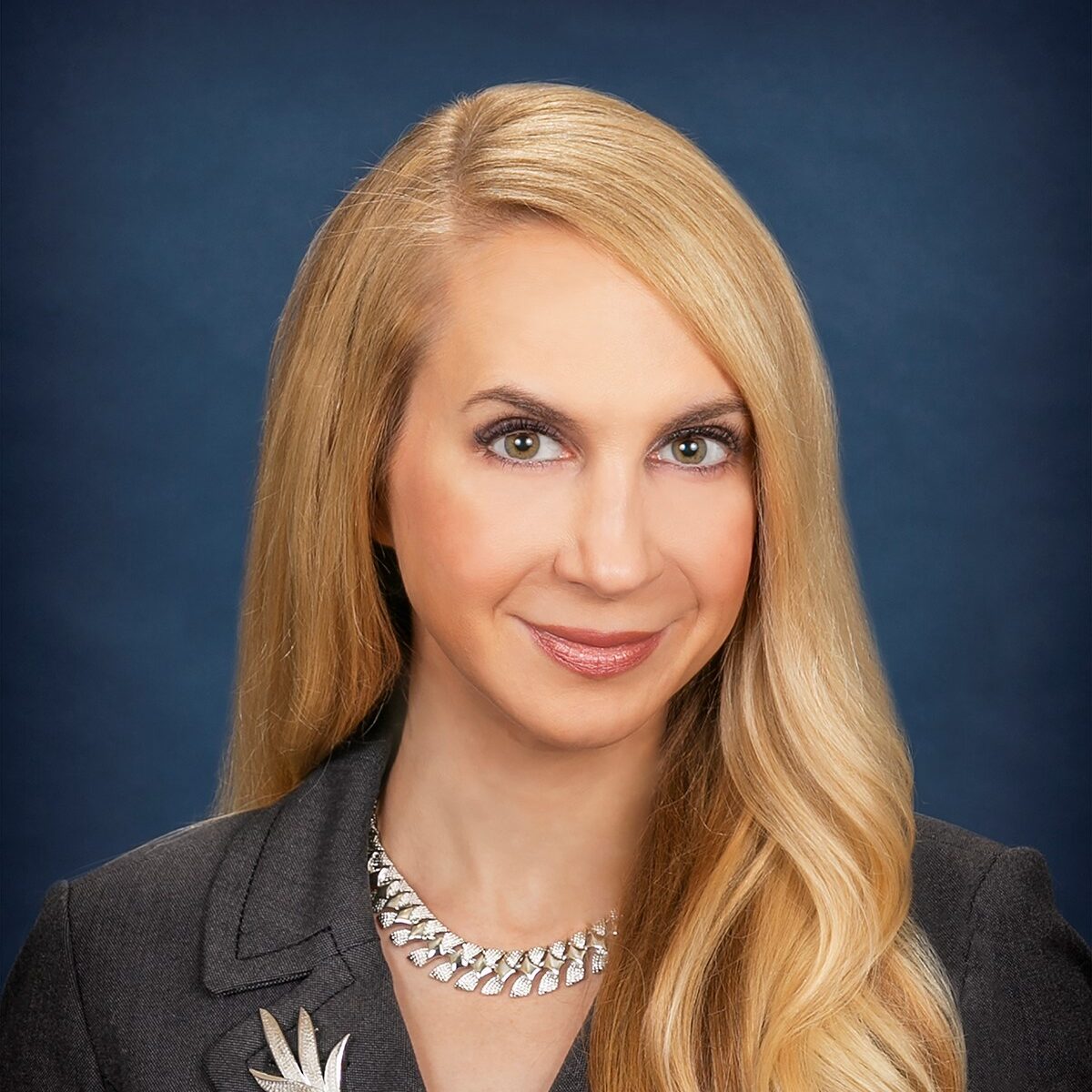 Shelley Simon (headshot)